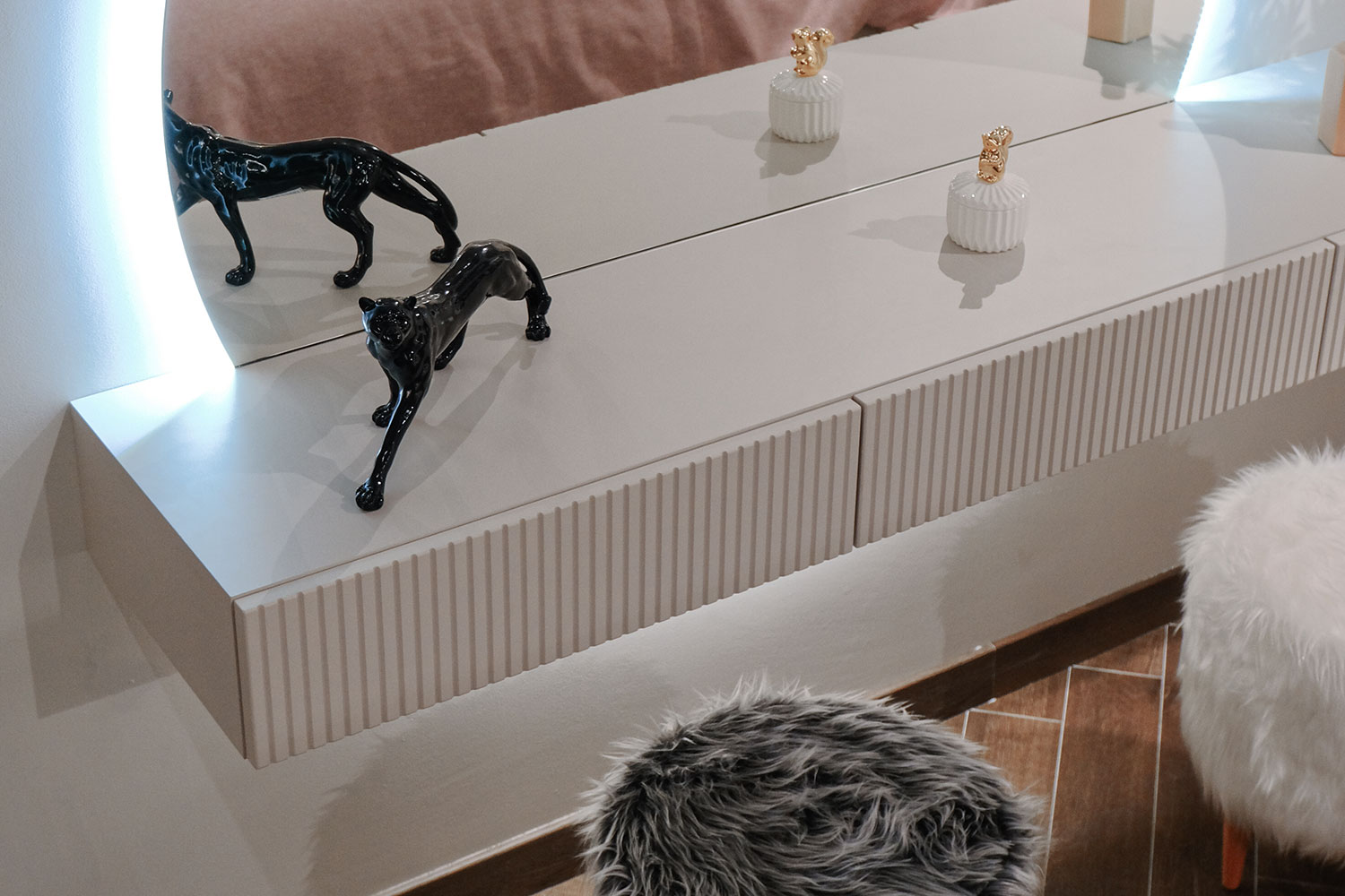 Тумбы - изображение №8 "Навесная тумба Дольче с выдвижными ящиками"  на www.Angstrem-mebel.ru